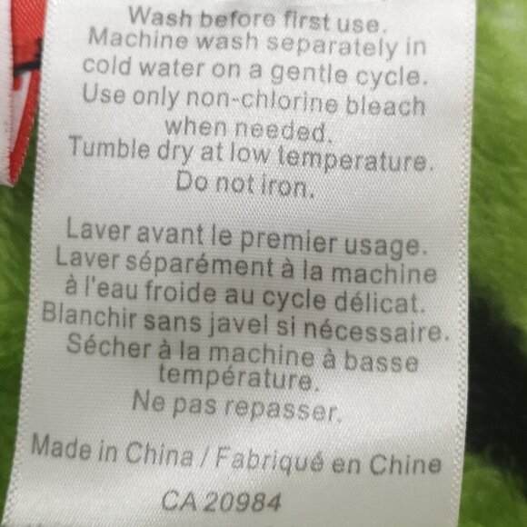 Marvel Avengers Assemble Multi Colored with Black Trim Fleece Throw - Picture 4 of 5